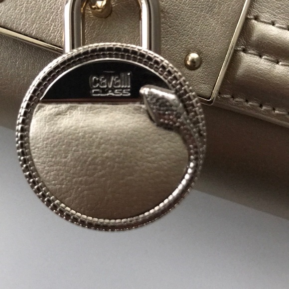 Cavalli Class gold leather clutch with snake lock - Picture 2 of 6